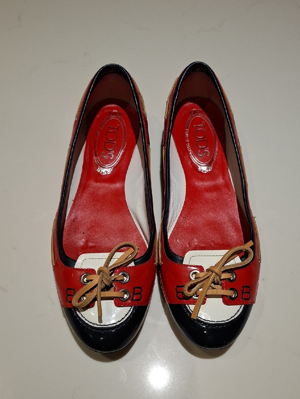 Tod's Navy, Red & White Patent Leather Driving Loafers w/ Bow Detail (EU 38) - Picture 2 of 8